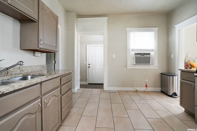 2226 S Eccles E, Ogden, UT 84401 — photo 9