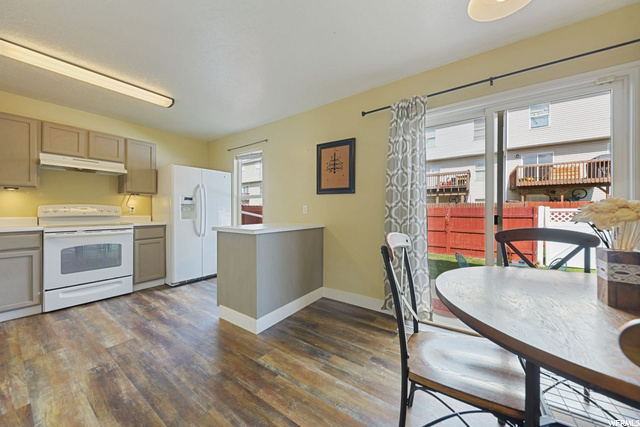 539 S 425 E, Clearfield, UT 84015 — photo 2