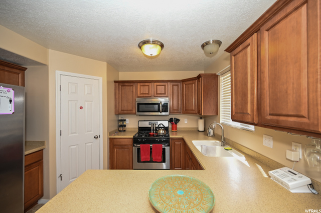 1437 N 2340 W, Clinton, UT 84015 — photo 10