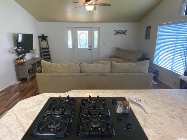 1415 W 3275 S, Perry, UT 84302 — photo 6