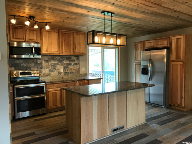 735 N Fairfield Rd, Layton, UT 84041 — photo 2