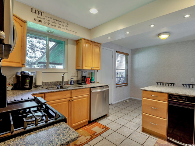 642 W 2575 N, Clinton, UT 84015 — photo 7