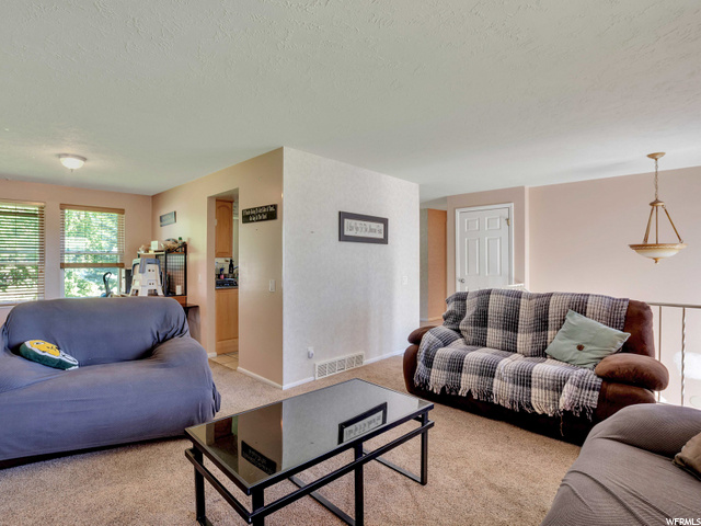 642 W 2575 N, Clinton, UT 84015 — photo 4