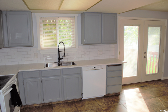 2218 N 1300 W, Clinton, UT 84015 — photo 9