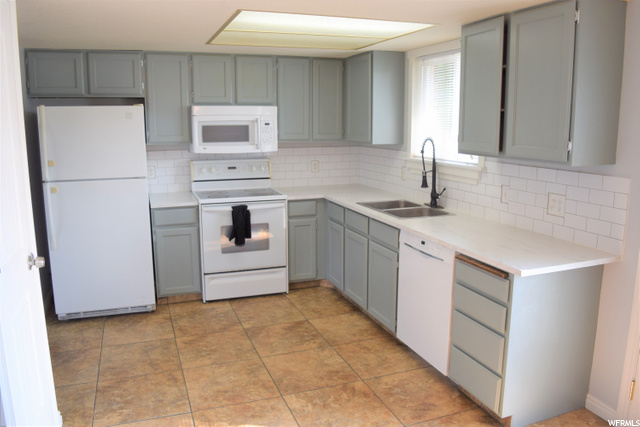 2218 N 1300 W, Clinton, UT 84015 — photo 8