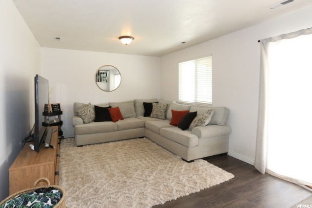 871 W 2005 N, Clinton, UT 84015 — photo 6