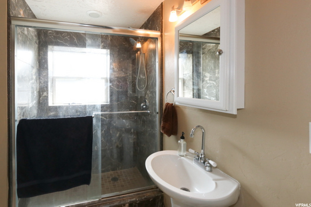 871 W 2005 N, Clinton, UT 84015 — photo 3