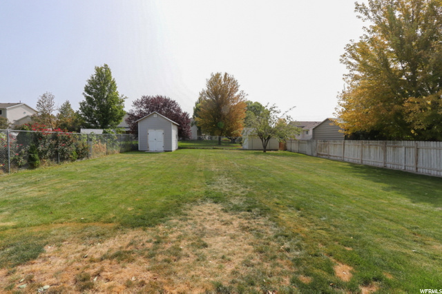 871 W 2005 N, Clinton, UT 84015 — photo 9