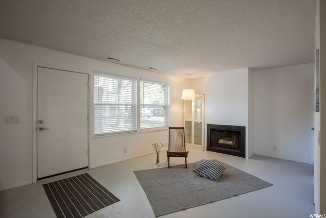 6056 S 2075 E, Holladay, UT 84121 — photo 4