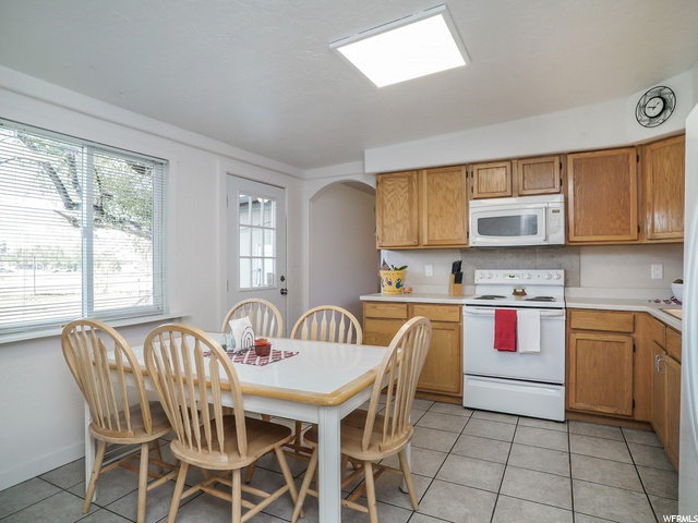 217 W 1425 N, Sunset, UT 84015 — photo 10