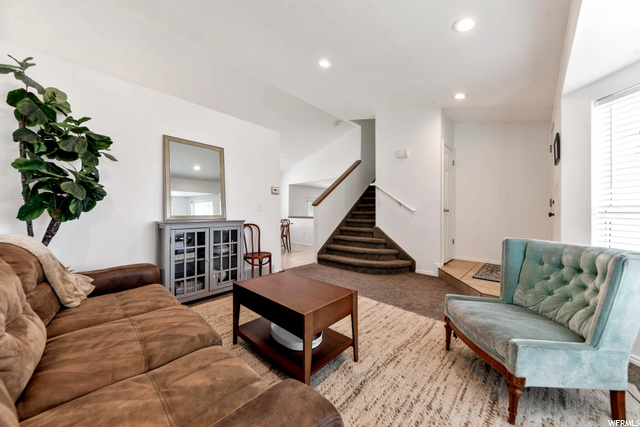 679 S Fox Run Dr, Layton, UT 84041 — photo 2