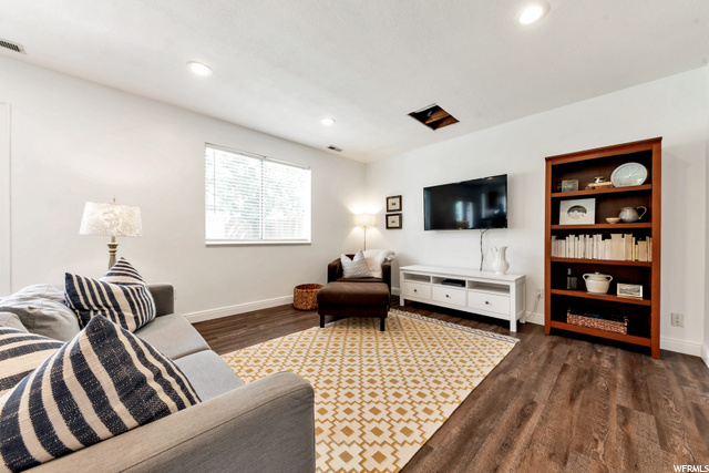 679 S Fox Run Dr, Layton, UT 84041 — photo 9