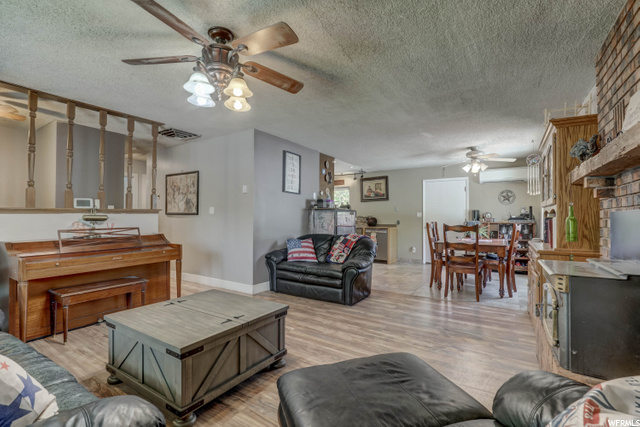 443 E 400 S, Kanab, UT 84741 — photo 4