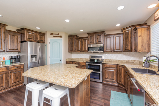 2413 N 2100 W, Clinton, UT 84015 — photo 7