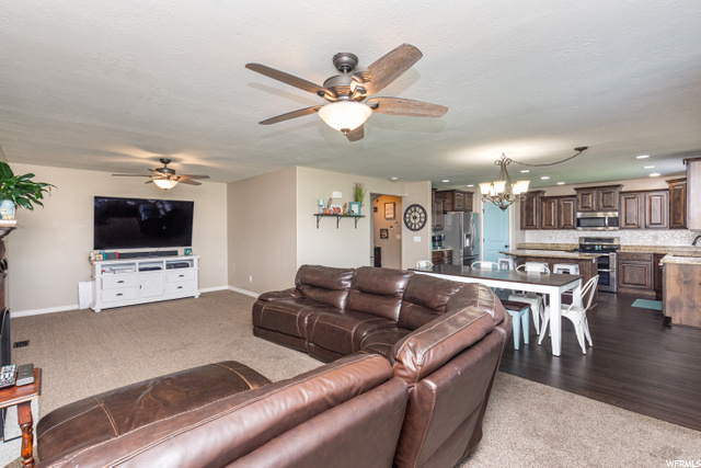 2413 N 2100 W, Clinton, UT 84015 — photo 9