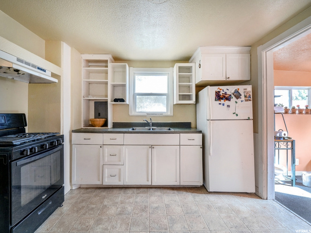 2530 C Ave, Ogden, UT 84401 — photo 6