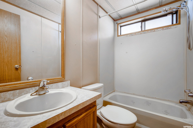 211 E Detroiter Cir, Murray, UT 84107 — photo 8