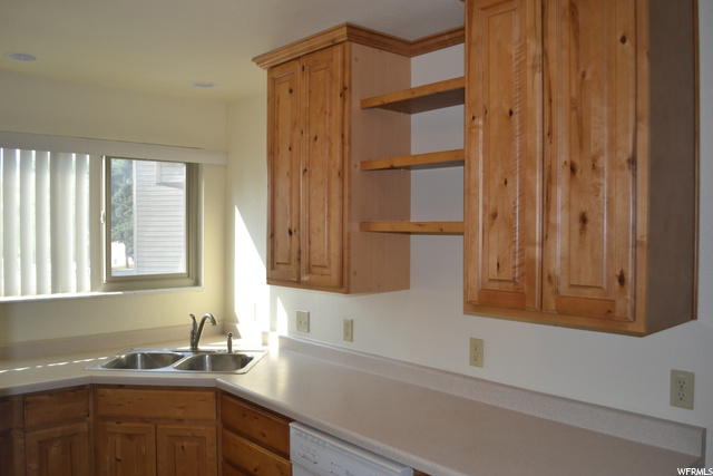 553 E 200 N, Logan, UT 84321 — photo 4