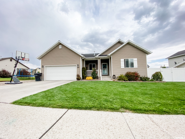 397 S Heritage Dr, Vernal, UT 84078 — photo 2