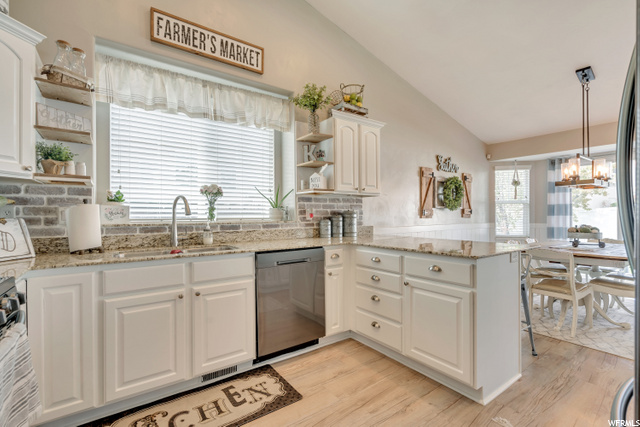 3247 N Redtail Way E, Layton, UT 84040 — photo 9