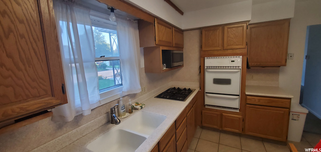 754 E Healy St, Ogden, UT 84403 — photo 2