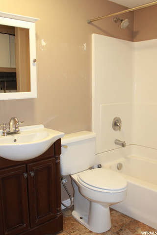 381 W 100 S, Bicknell, UT 84715 — photo 8