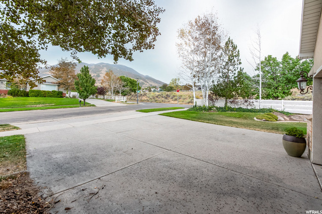 13702 S Hackamore Dr E, Draper, UT 84020 — photo 2