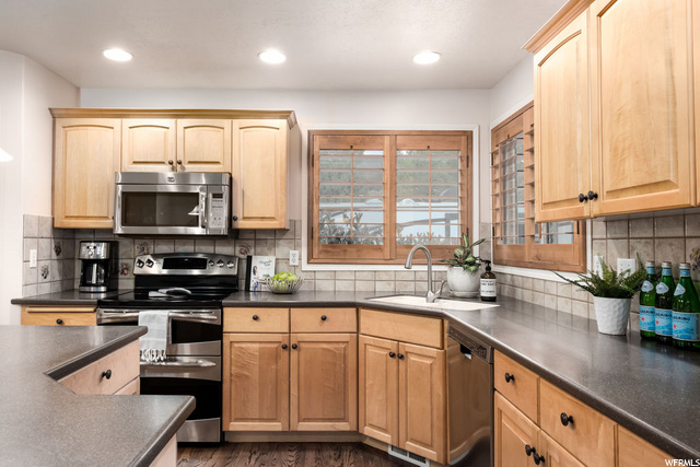 13702 S Hackamore Dr E, Draper, UT 84020 — photo 9