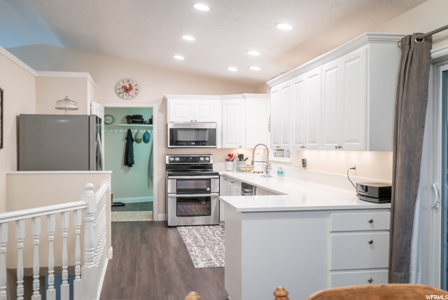670 E 380 N, Hyrum, UT 84319 — photo 12