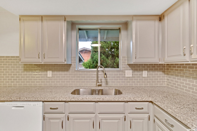 4478 S 2300 W, Roy, UT 84067 — photo 6
