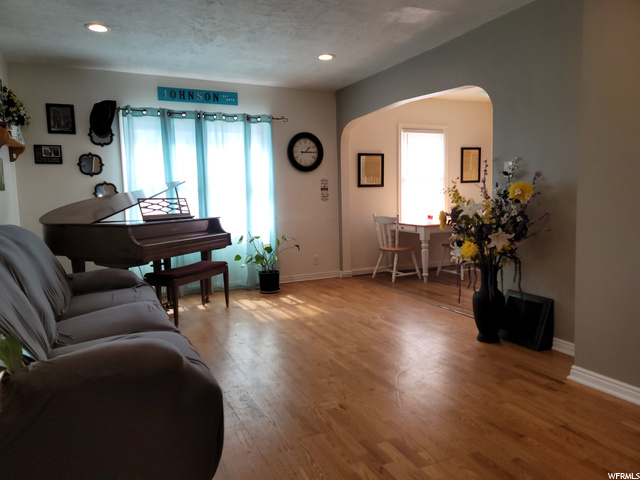 218 S 400 E, Kaysville, UT 84037 — photo 4