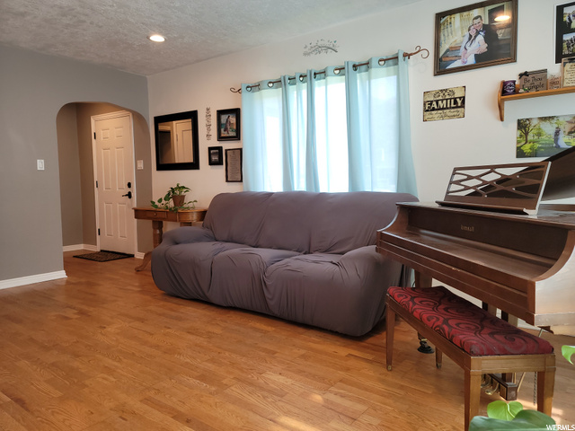 218 S 400 E, Kaysville, UT 84037 — photo 5