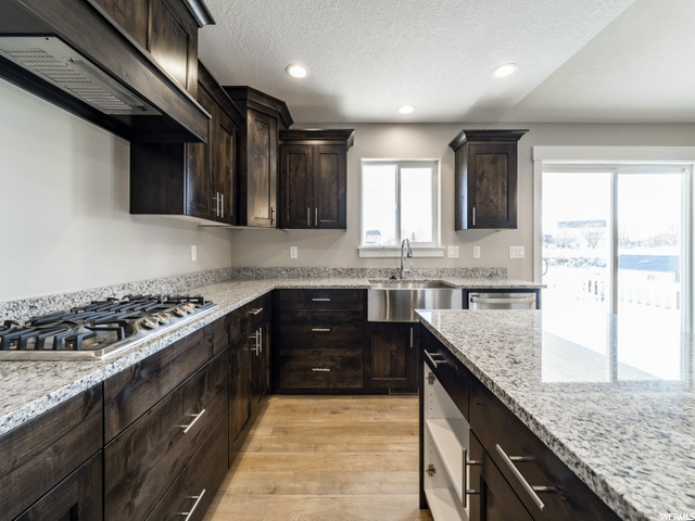 2684 N 2775 W, Clinton, UT 84015 — photo 6