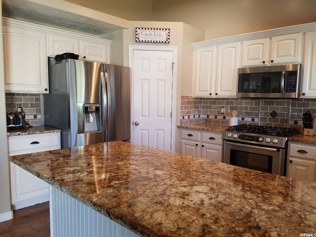2208 W 1370 N, Clinton, UT 84015 — photo 8