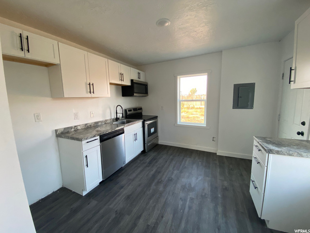 375 E 400 S, Vernal, UT 84078 — photo 5