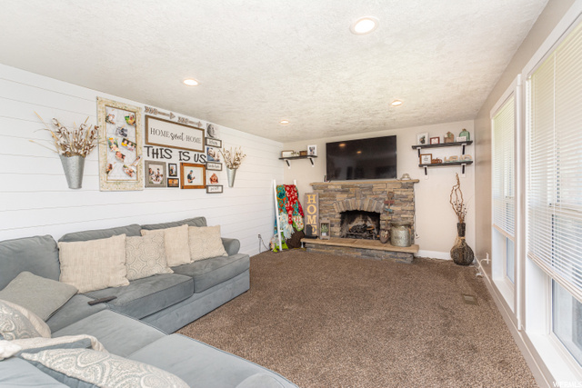 5224 S 3100 W, Roy, UT 84067 — photo 3