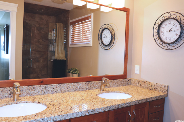 420 E Center St, Centerville, UT 84014 — photo 10