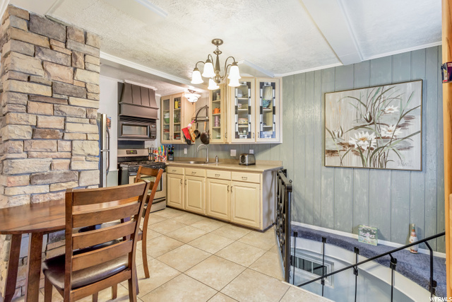 2124 S Robins Ave E, Ogden, UT 84401 — photo 7