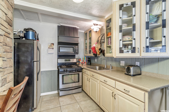 2124 S Robins Ave E, Ogden, UT 84401 — photo 8
