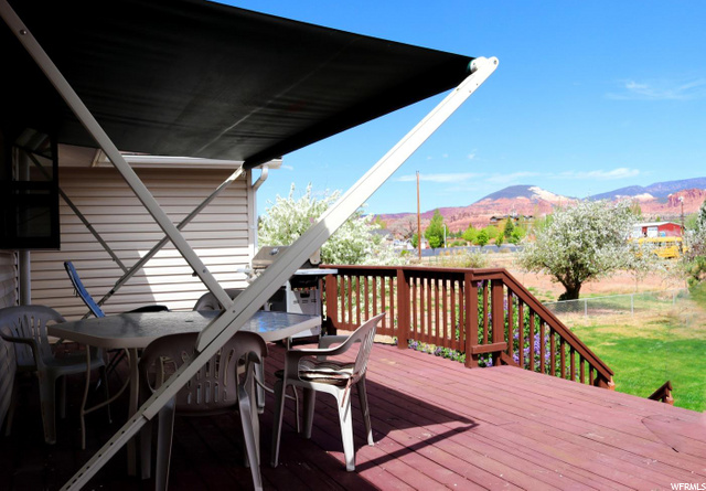 125 E Main St, Torrey, UT 84775 — photo 9