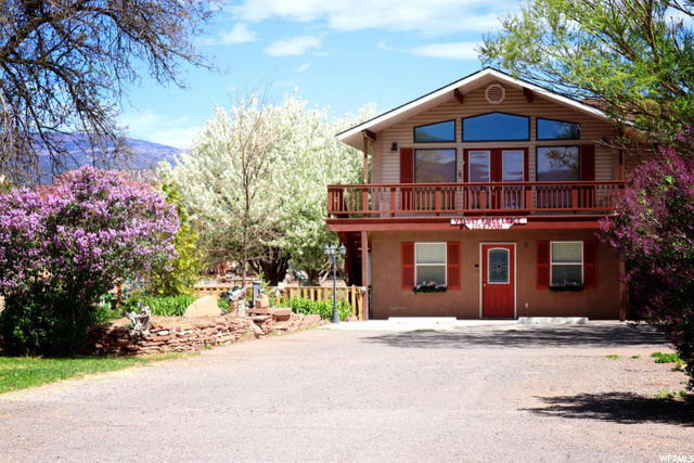 125 E Main St, Torrey, UT 84775 — photo 3