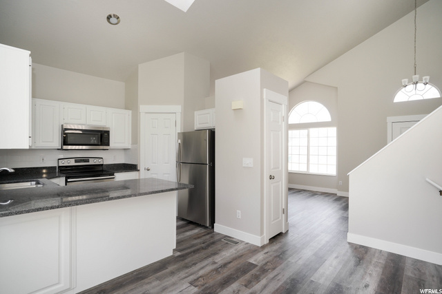 5334 S 3400 W, Roy, UT 84067 — photo 7
