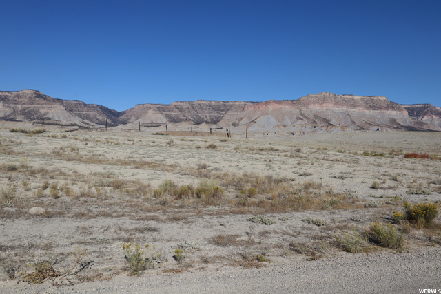 710 E East Clawson Bench Rd, Clawson, UT 84516 — photo 2