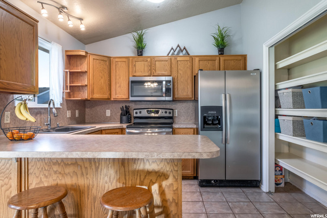 667 W 1000 N, Clinton, UT 84015 — photo 10