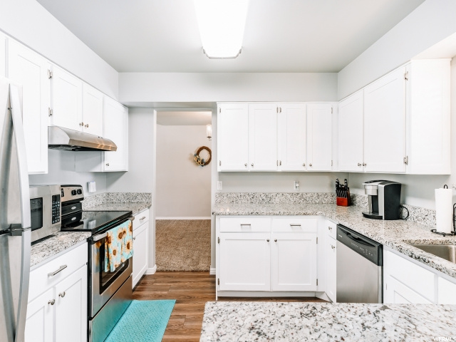 1375 E Vintry Ln S, Murray, UT 84121 — photo 7