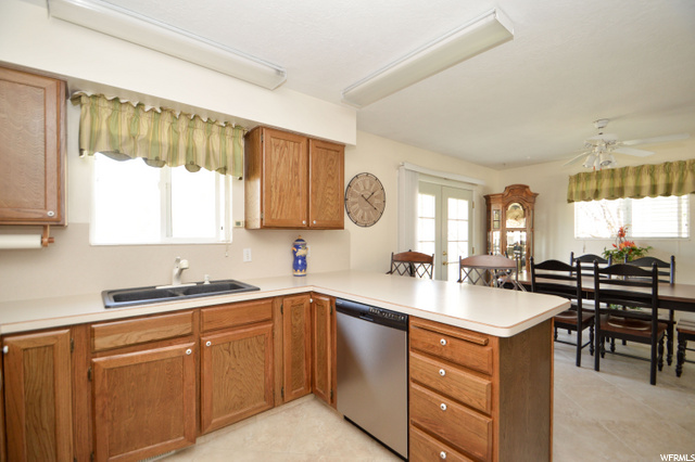 1379 E Carrie Dr, Fruit Heights, UT 84037 — photo 7