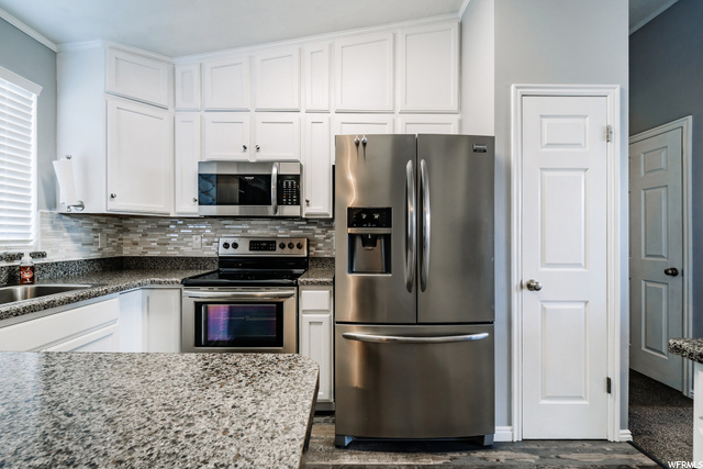 5531 S 3275 W, Roy, UT 84067 — photo 2