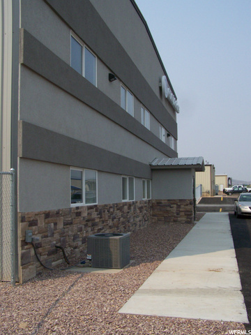 1228 E 620 S, Vernal, UT 84078 — photo 4