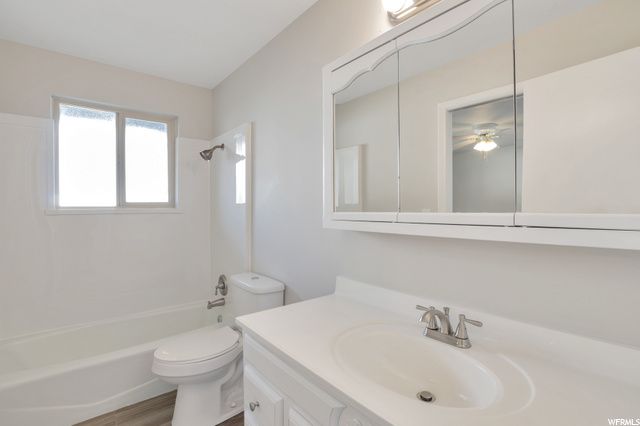 689 Barlow St, Clearfield, UT 84015 — photo 6