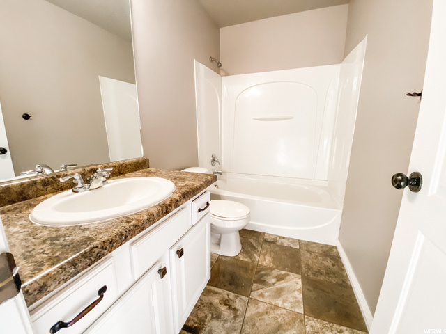 385 E 700 S #D, Vernal, UT 84078 — photo 6